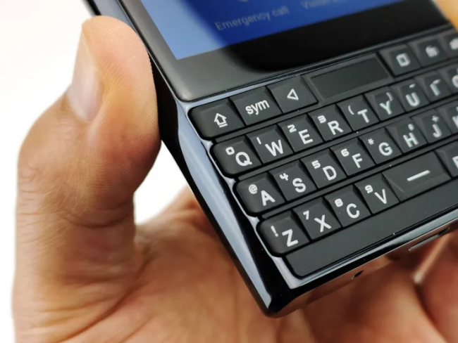 Unihertz titan slim 256GB simフリー Unihertz Titan Slim - 新しい洗練された QWERTY スマートフォン